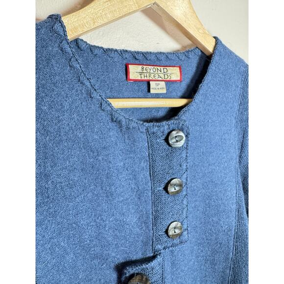 Beyond Threads Womens Cardigan Sweater alpaca Wool Button Front Made in Peru S - Picture 3 of 8
